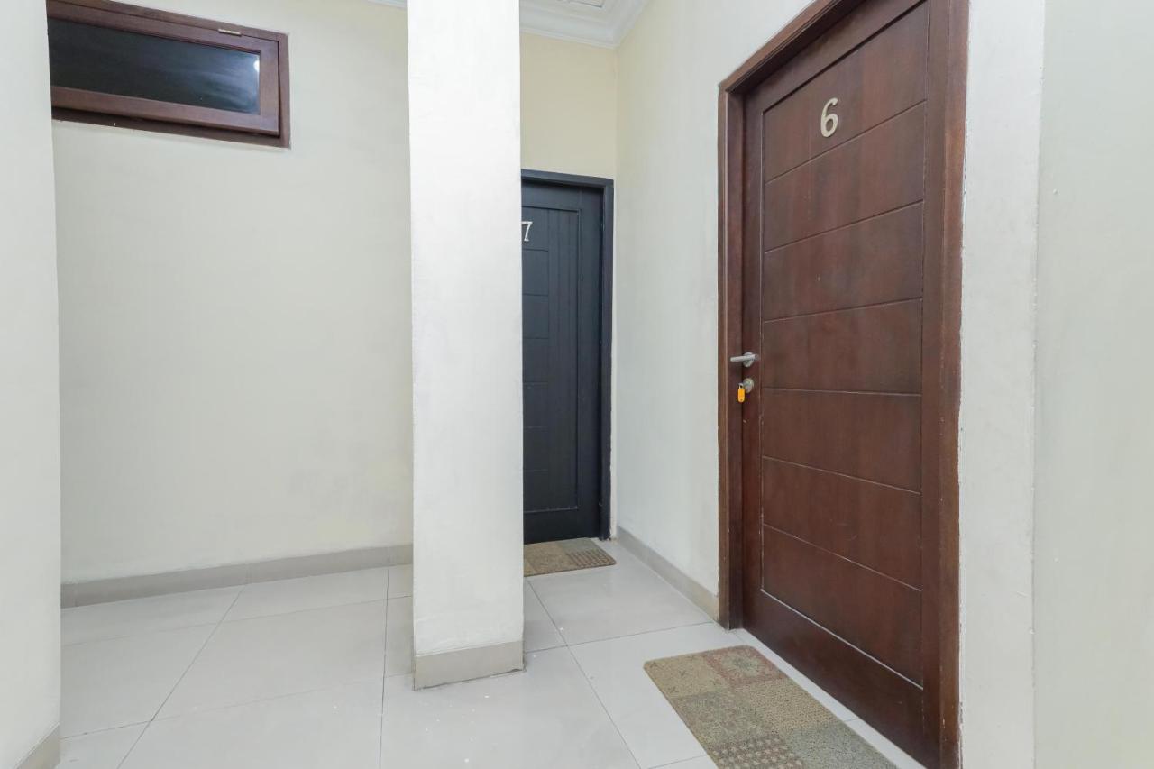 Reddoorz Syariah Near Stasiun Karet Hotel Jakarta Exterior foto