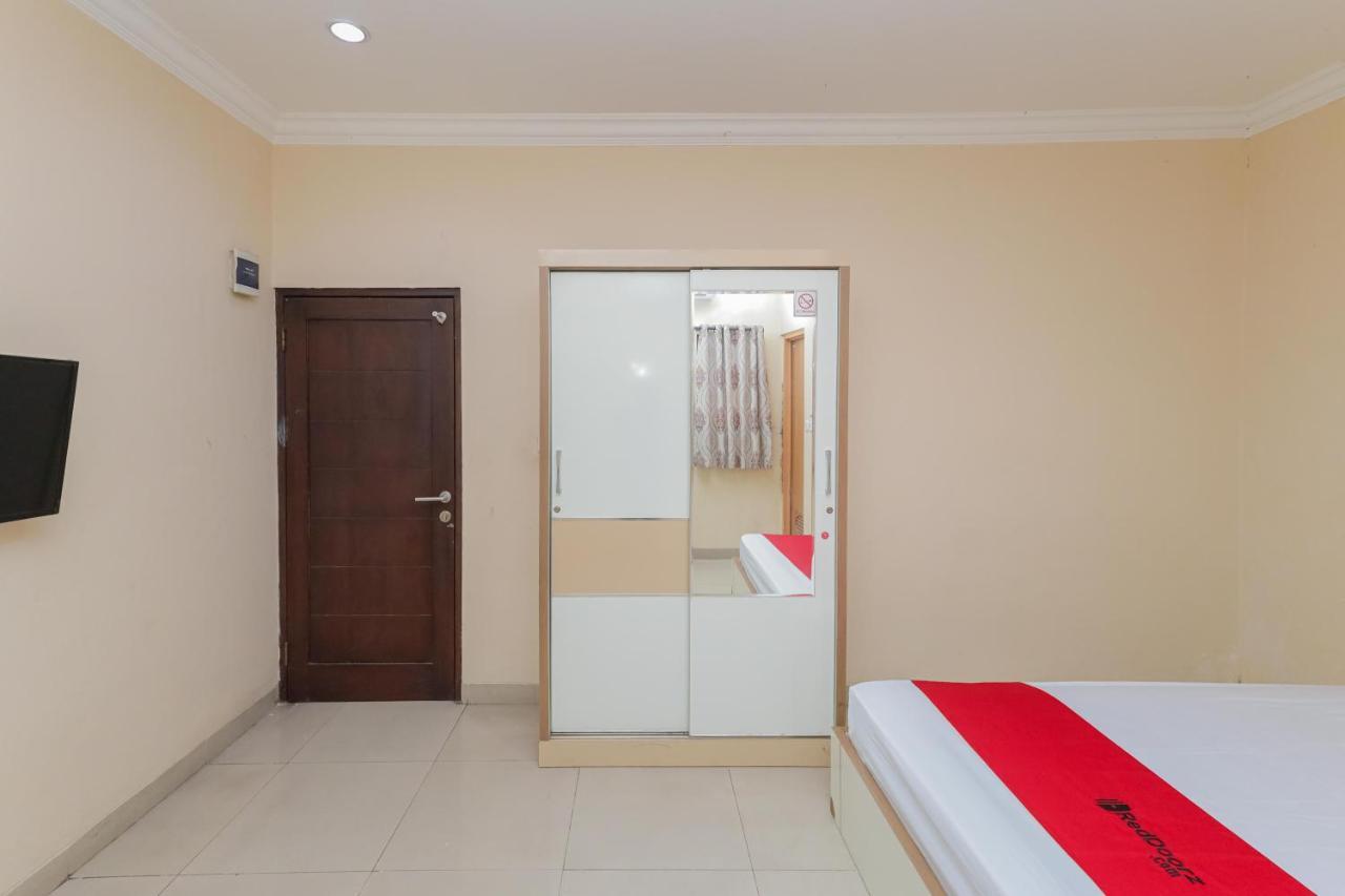 Reddoorz Syariah Near Stasiun Karet Hotel Jakarta Exterior foto
